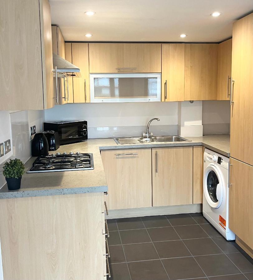 Beautiful Riverview Apartment 切姆 外观 照片